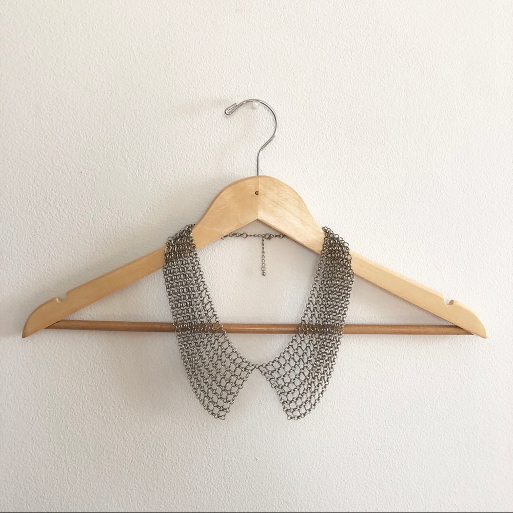 Peter Pan chain collar necklace